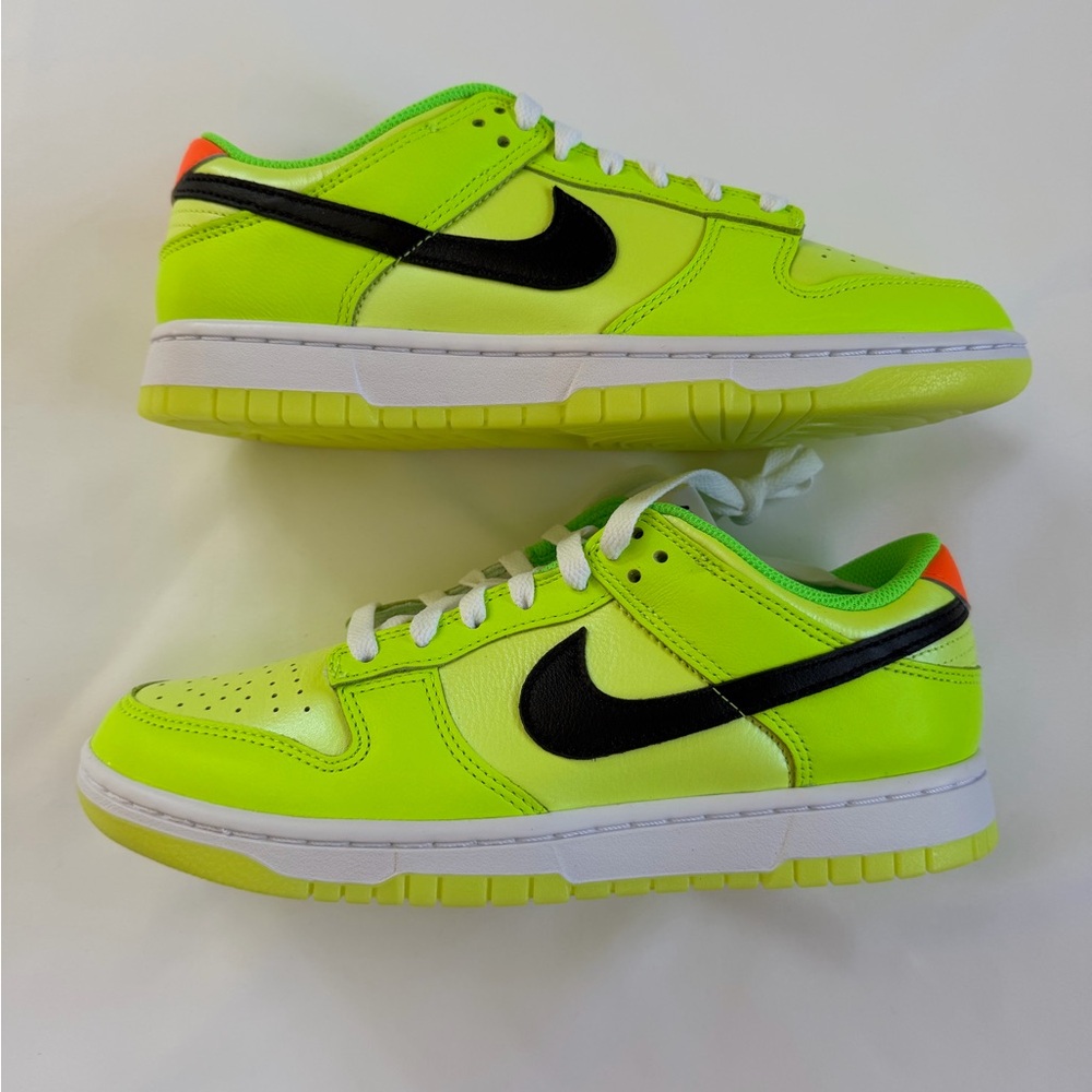 Nike Dunk Low SE, ‘Volt’